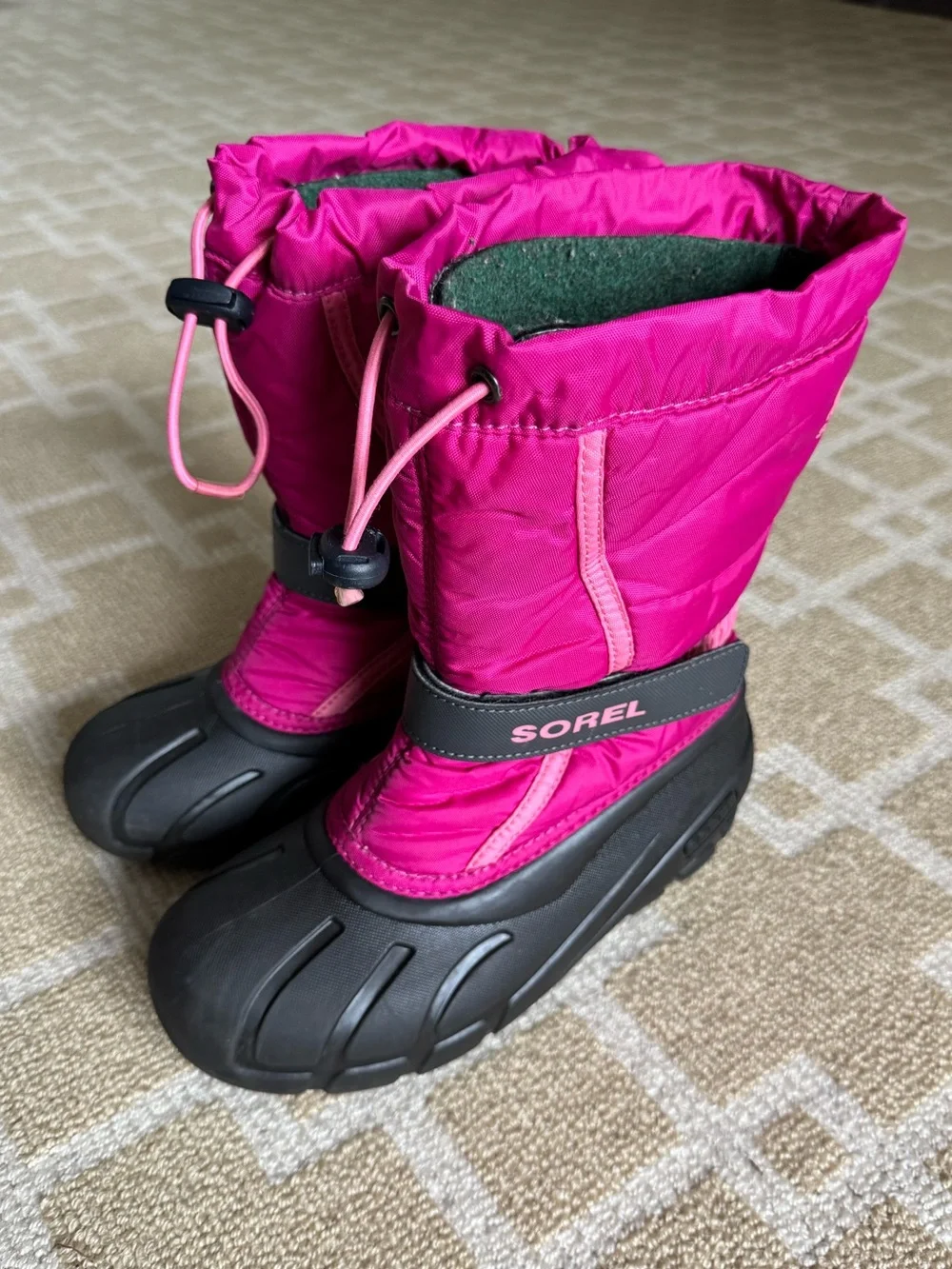 Sorel Flurry TP Insulated Waterproof Snow Boots Pink Black Girls Size 3